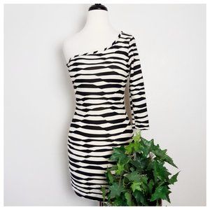 Forever 21 Mini Dress Wavy Striped One Shoulder Asymmetrical Bodycon One Sleeve